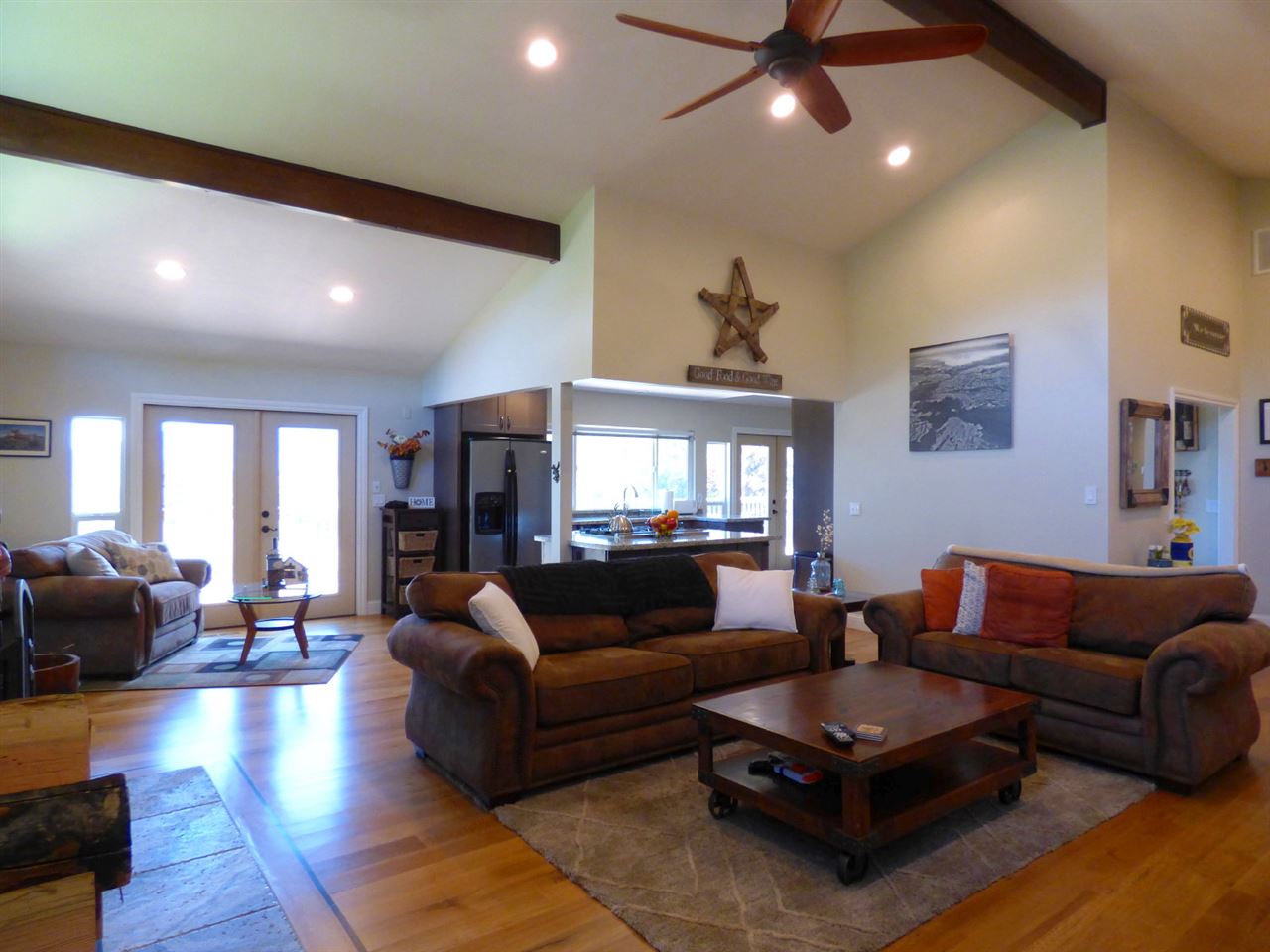 187 Humbug Road Yreka, CA 96097 - Photo 5 of 27 Gallery Image 5
