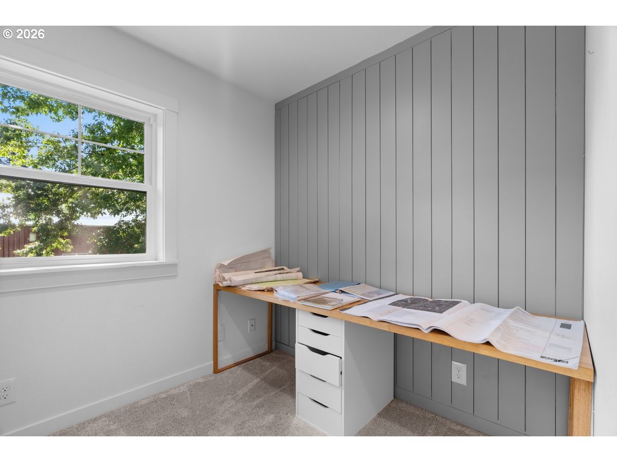 15900 Southeast Royer Road Damascus, OR 97089 - Photo 20 of 45 Den/Office
