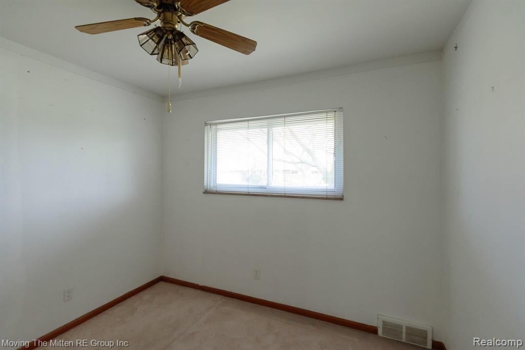 3 Waynewood Court Dearborn, MI 48124 - Photo 29 of 53