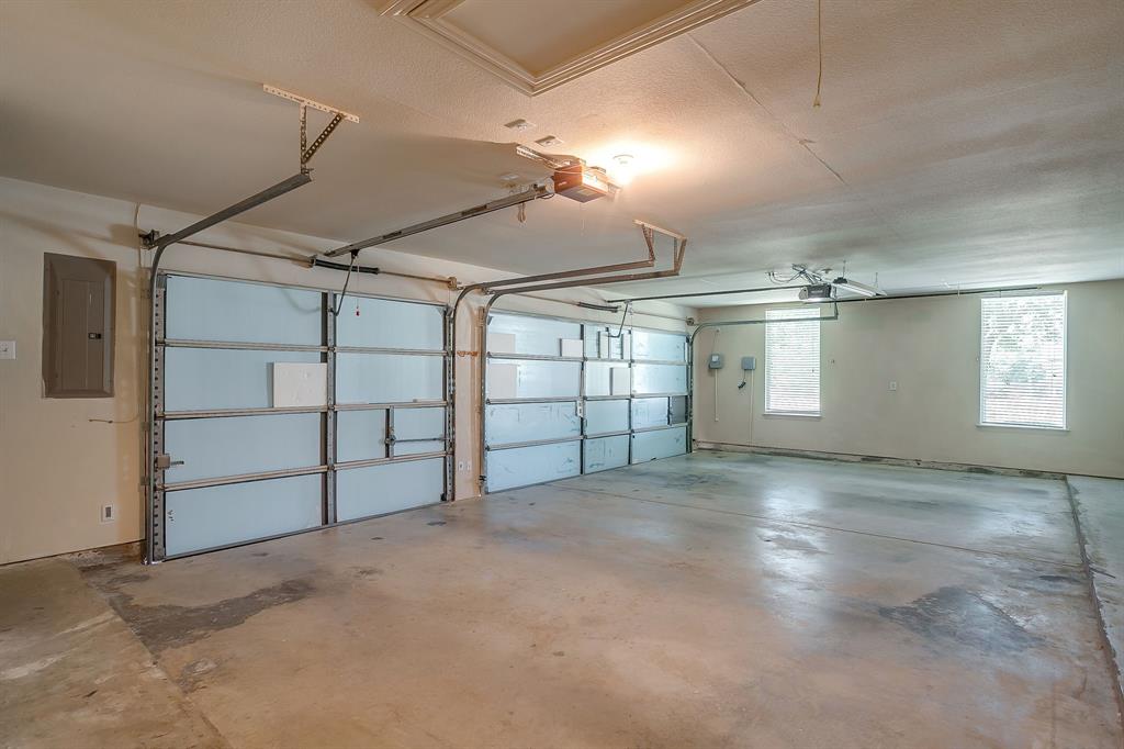 8101 Rodeo Drive Denton, TX 76208 - Photo 40 of 40 Oversized 3-car garaage