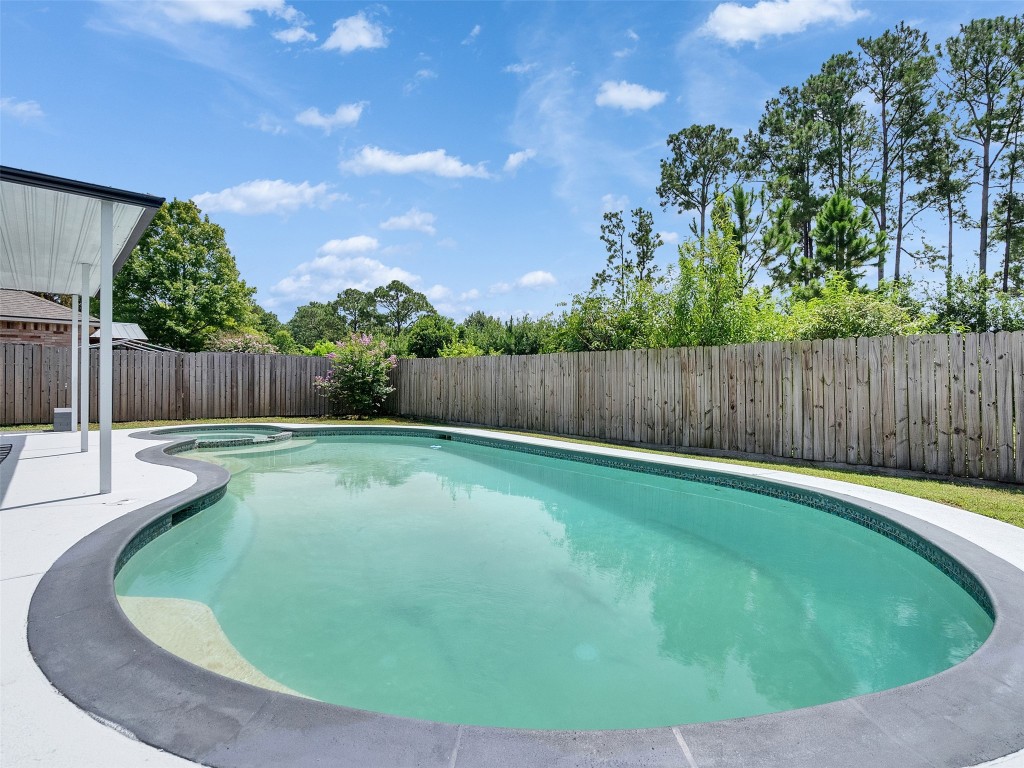 2605 South Mission Circle Friendswood, TX 77546 - Photo 20 of 27
