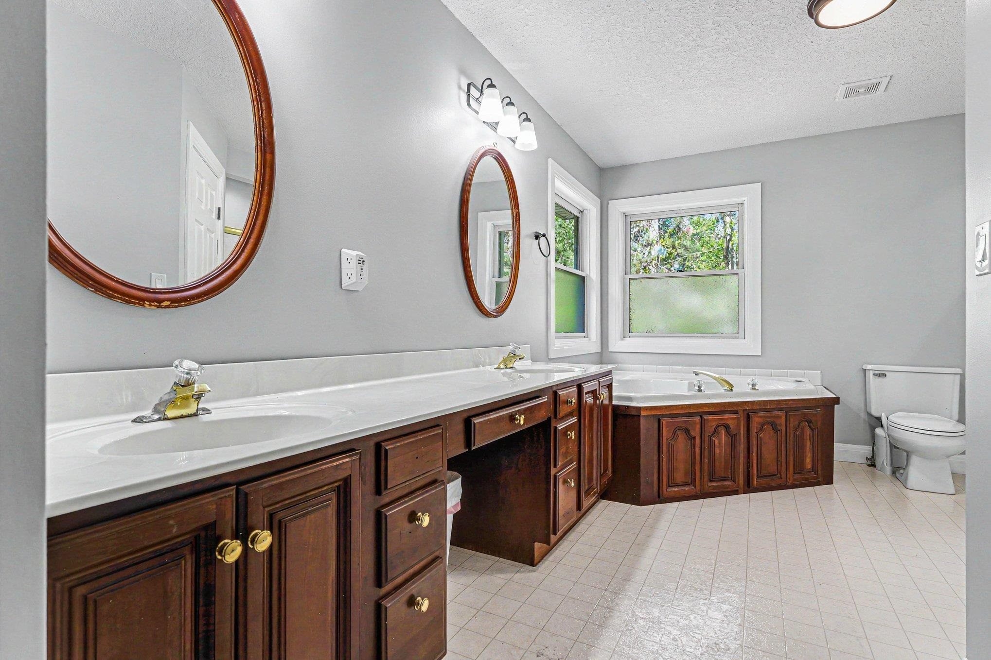 105 West Broomfield Road Mount Pleasant, MI 48858 - Photo 22 of 54