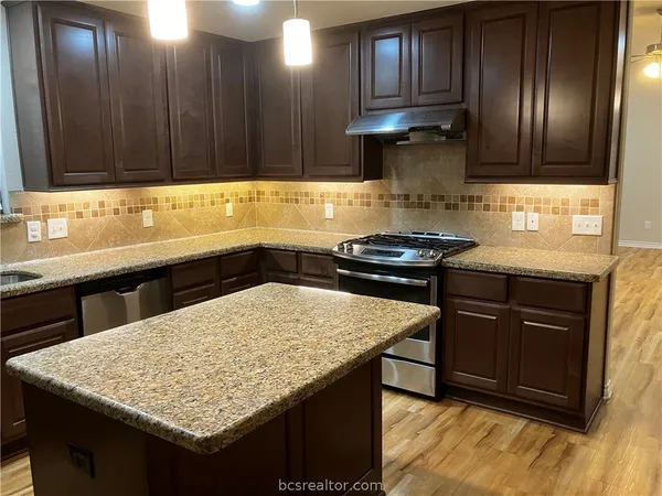 $2,850 | 903 Emerald Dove Avenue, College Station, TX 77845