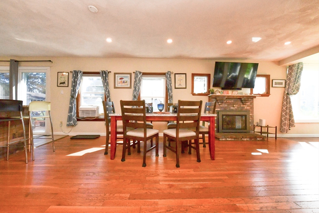 22 Ash Street Wareham, MA 02571 - Photo 10 of 42 Gallery Image 10