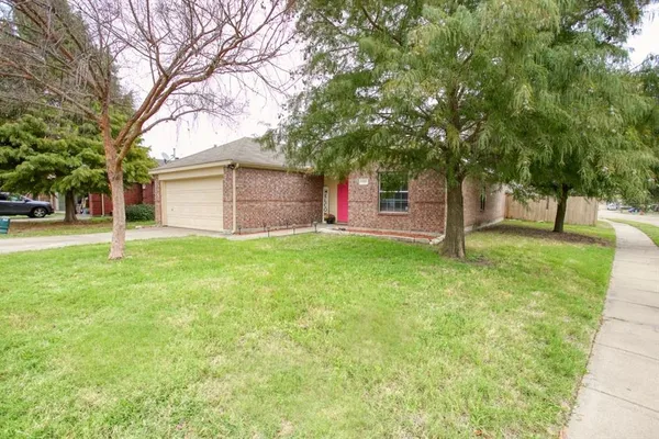 $1,725 | 1100 Alexandria Drive, Forney, TX 75126