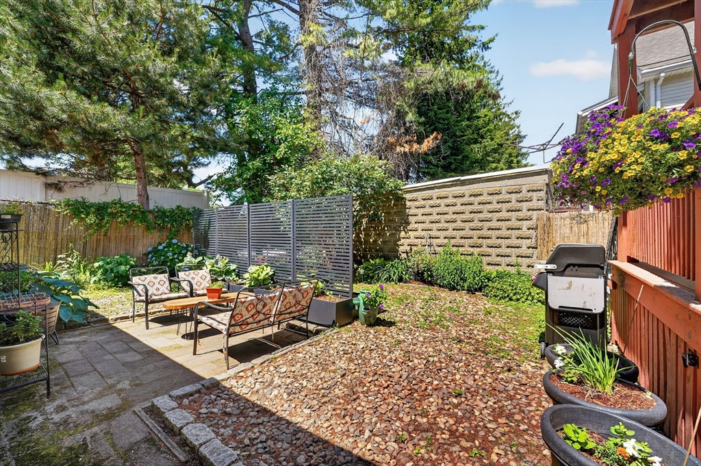 23 Irvington Road, Unit 2 Somerville, MA 02144 - Photo 37 of 41