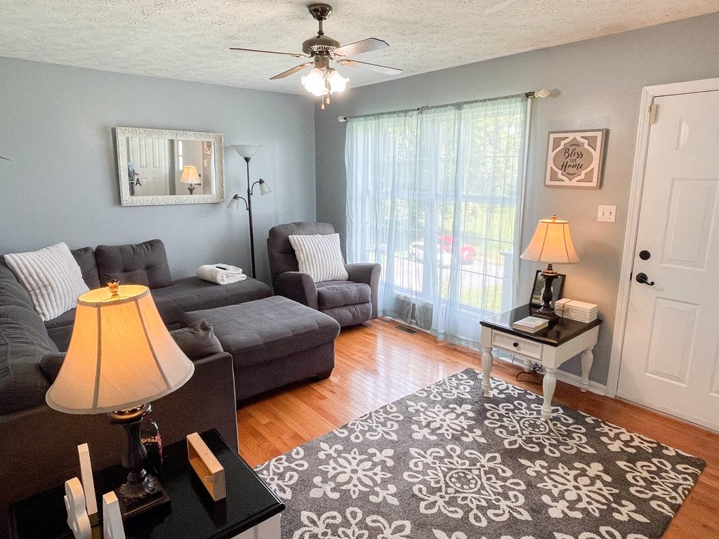 19174 Monroe Road Meadowview, VA 24361 - Photo 3 of 28 Gallery Image 3