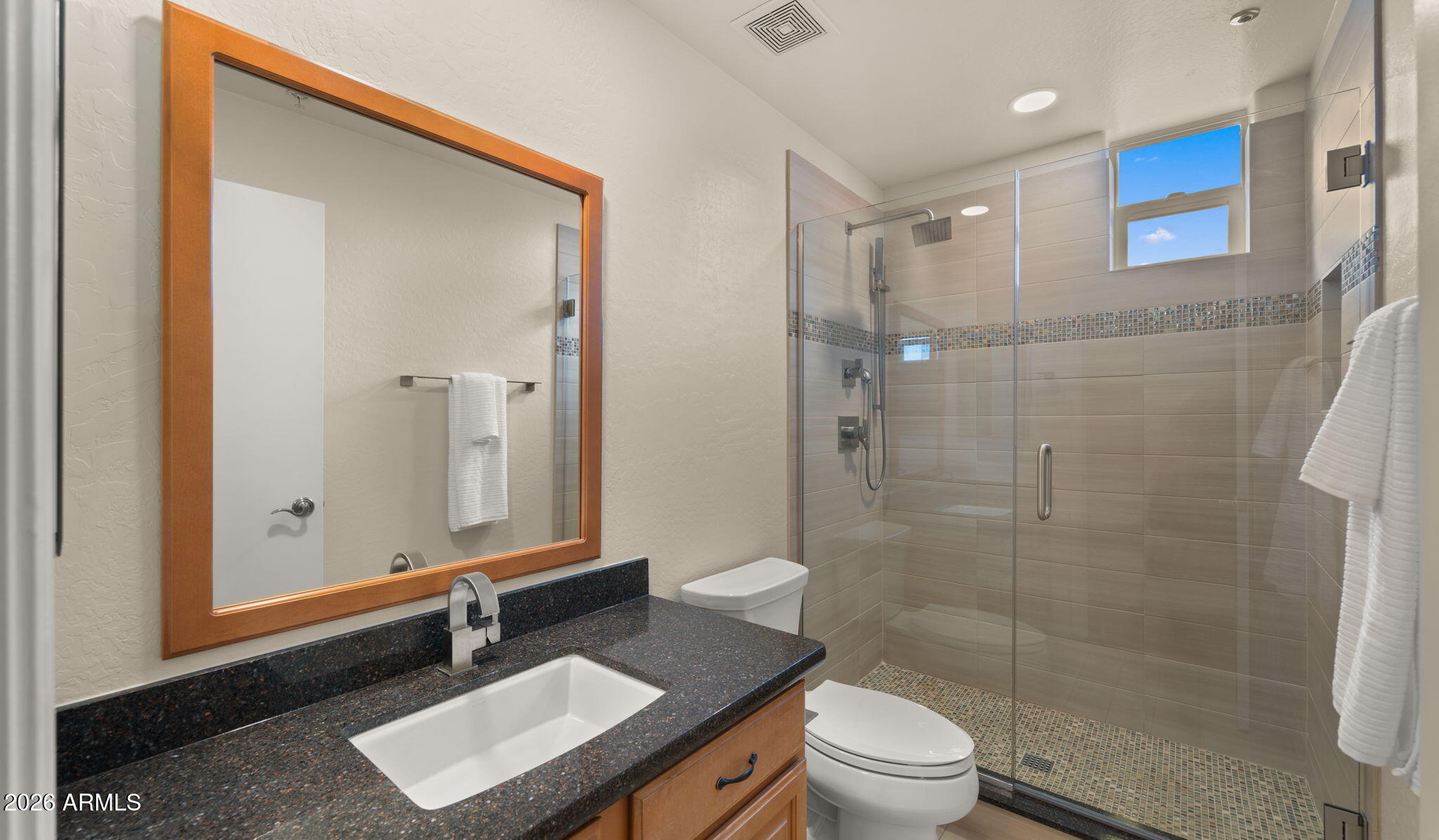 706 East Washington Street, Unit 101 Phoenix, AZ 85034 - Photo 24 of 32 Second Bathroom