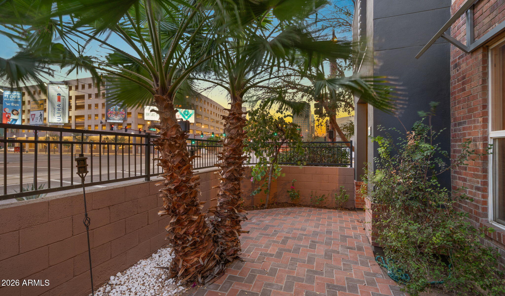 706 East Washington Street, Unit 101 Phoenix, AZ 85034 - Photo 2 of 32 Private Front Patio