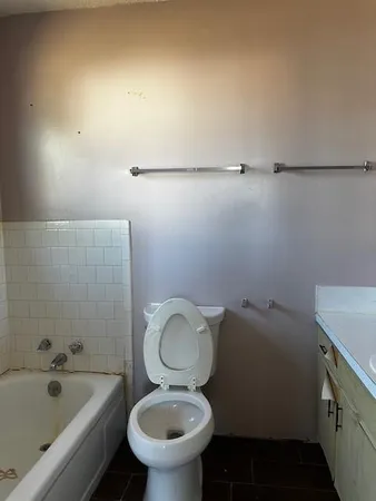 $109,900 | 123 East Mccaulley Avenue, Bronte, TX 76933