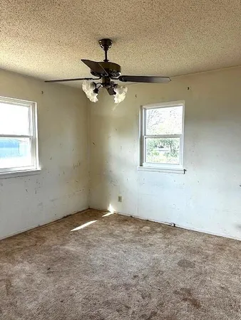 $109,900 | 123 East Mccaulley Avenue, Bronte, TX 76933