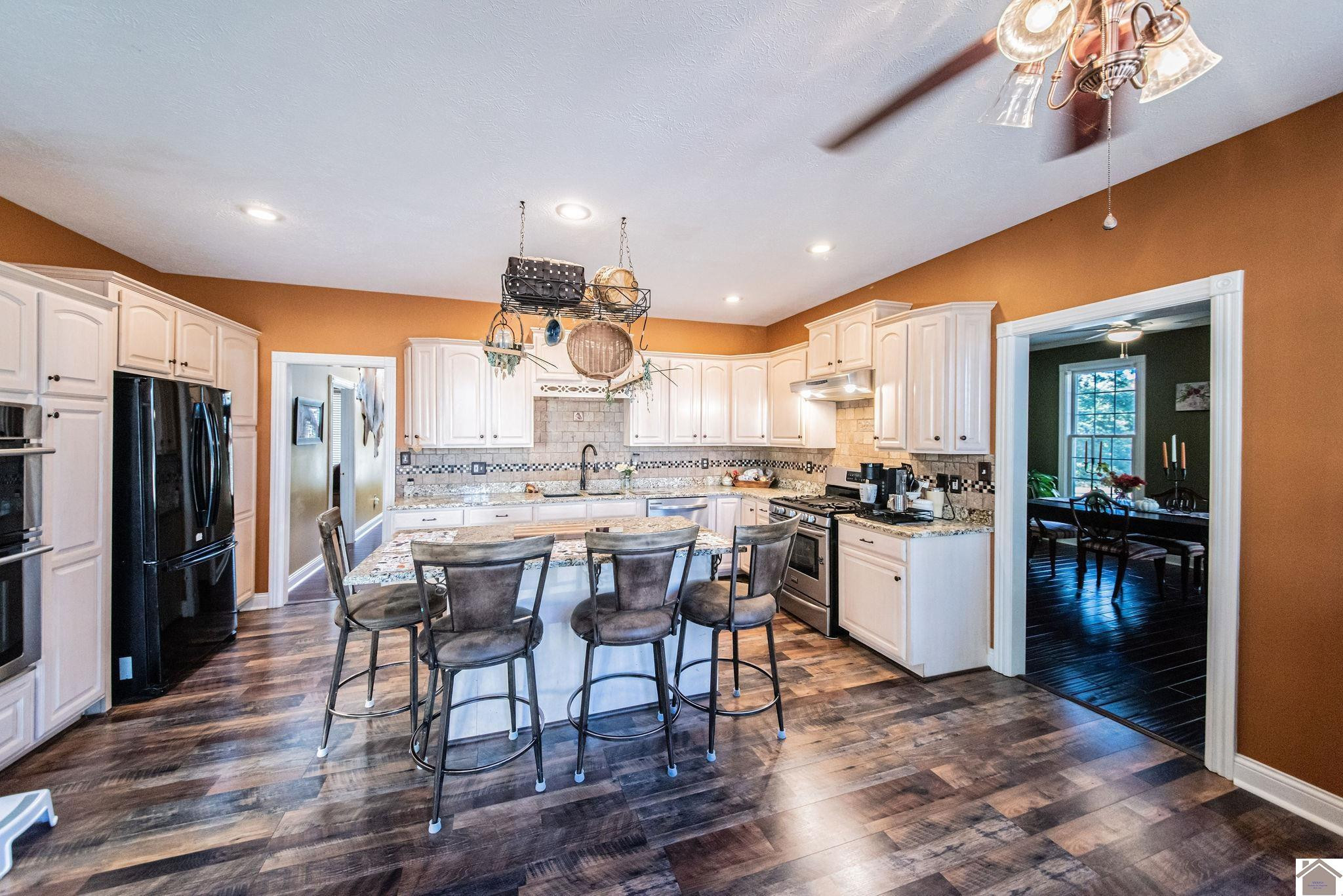 6640 Oak Level Road Benton, KY 42025 - Photo 7 of 35 Photo 7