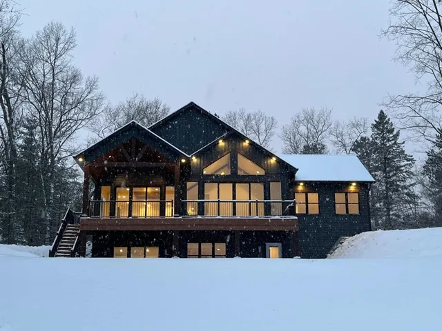 $1,294,900 | N1220 Otter Ponds Lane, Keshena, WI 54135