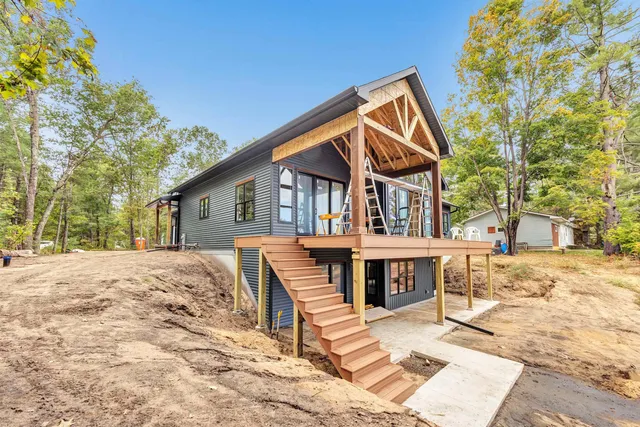 $1,294,900 | N1220 Otter Ponds Lane, Keshena, WI 54135