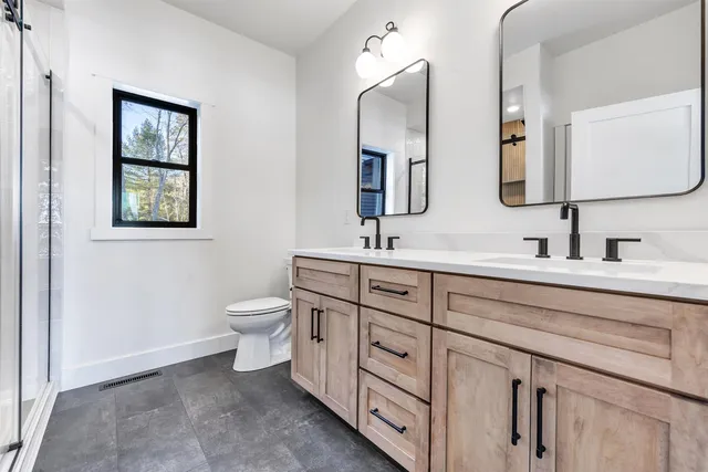 $1,294,900 | N1220 Otter Ponds Lane, Keshena, WI 54135