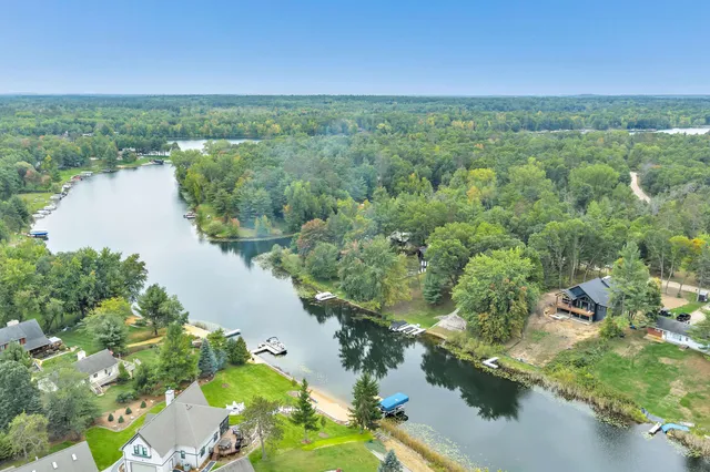 $1,294,900 | N1220 Otter Ponds Lane, Keshena, WI 54135