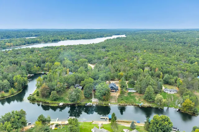 $1,294,900 | N1220 Otter Ponds Lane, Keshena, WI 54135