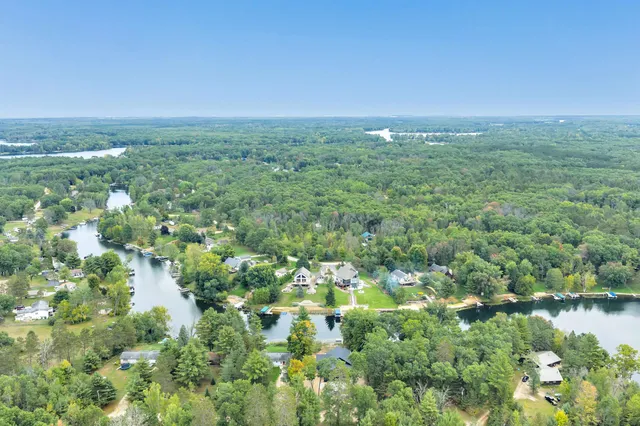 $1,294,900 | N1220 Otter Ponds Lane, Keshena, WI 54135