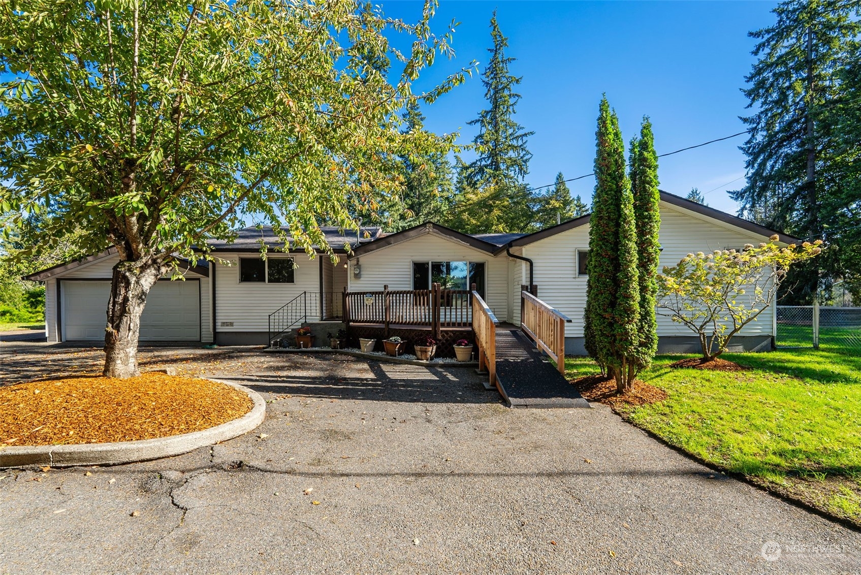 5112 Erlands Point Road Northwest Bremerton, WA 98312 - Photo 1 of 37 Gallery Image 1