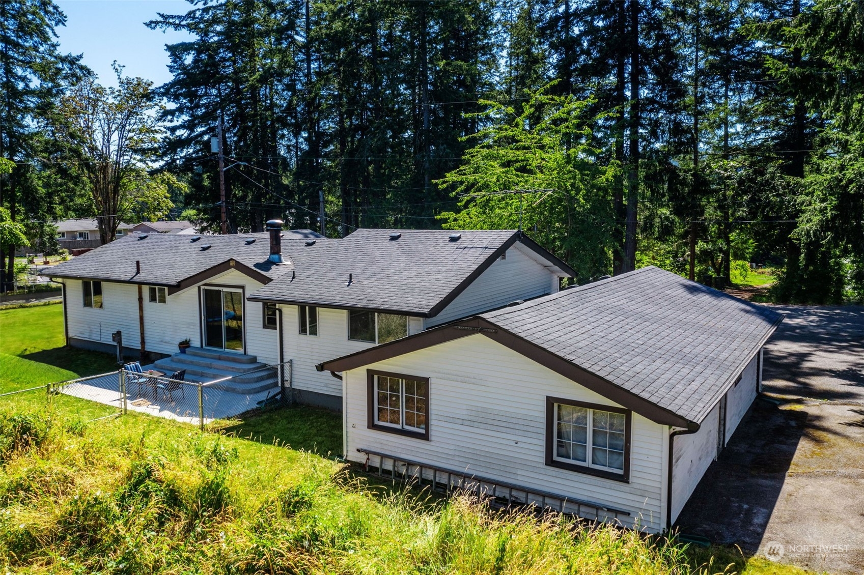 5112 Erlands Point Road Northwest Bremerton, WA 98312 - Photo 3 of 37 Gallery Image 3