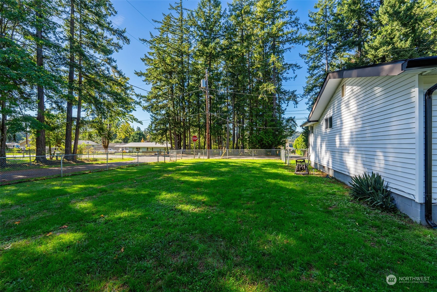 5112 Erlands Point Road Northwest Bremerton, WA 98312 - Photo 10 of 37 Gallery Image 10