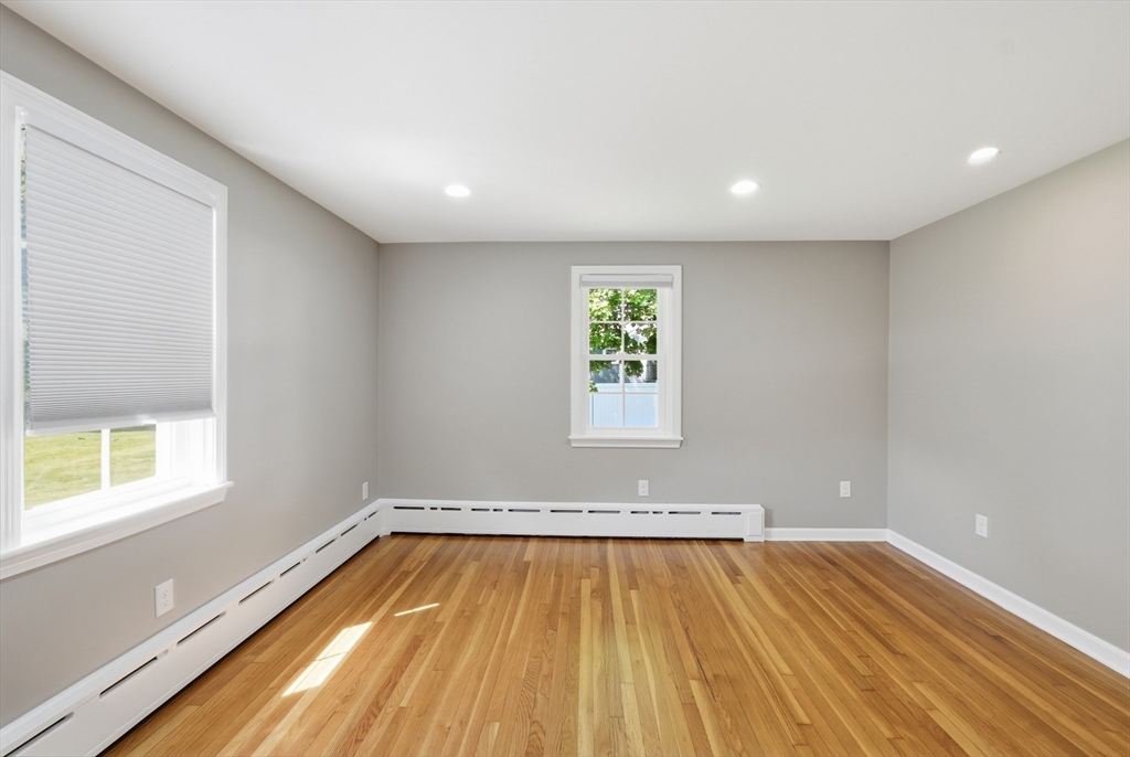 16 Hamilton Street Milford, MA 01757 - Photo 19 of 42