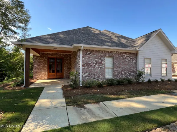 $392,000 | 1911 Freedom Ring Drive, Brandon, MS 39047