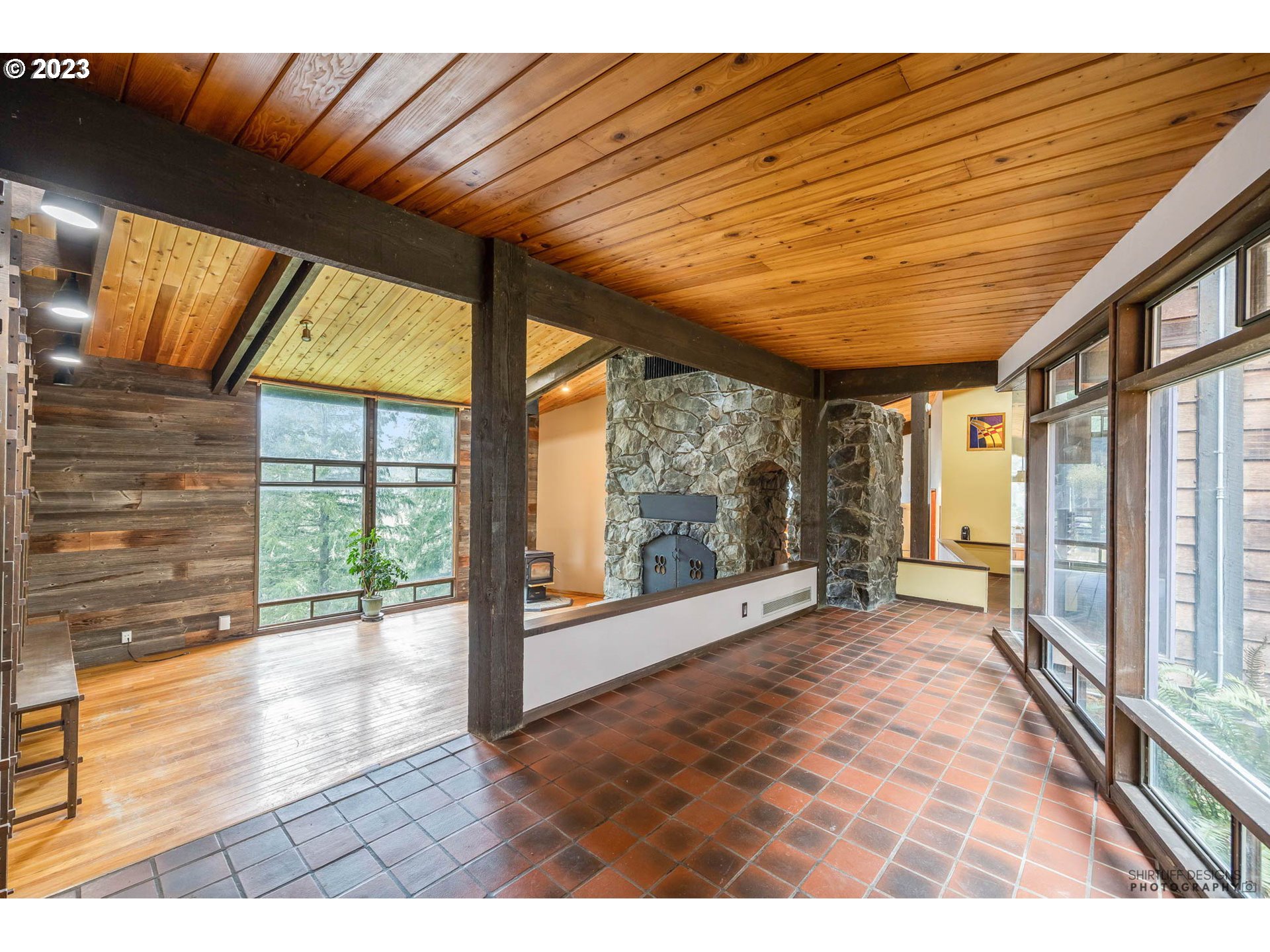 27313 Briggs Hill Road Eugene, OR 97405 - Photo 4 of 48 a view interior of the house with wooden floor