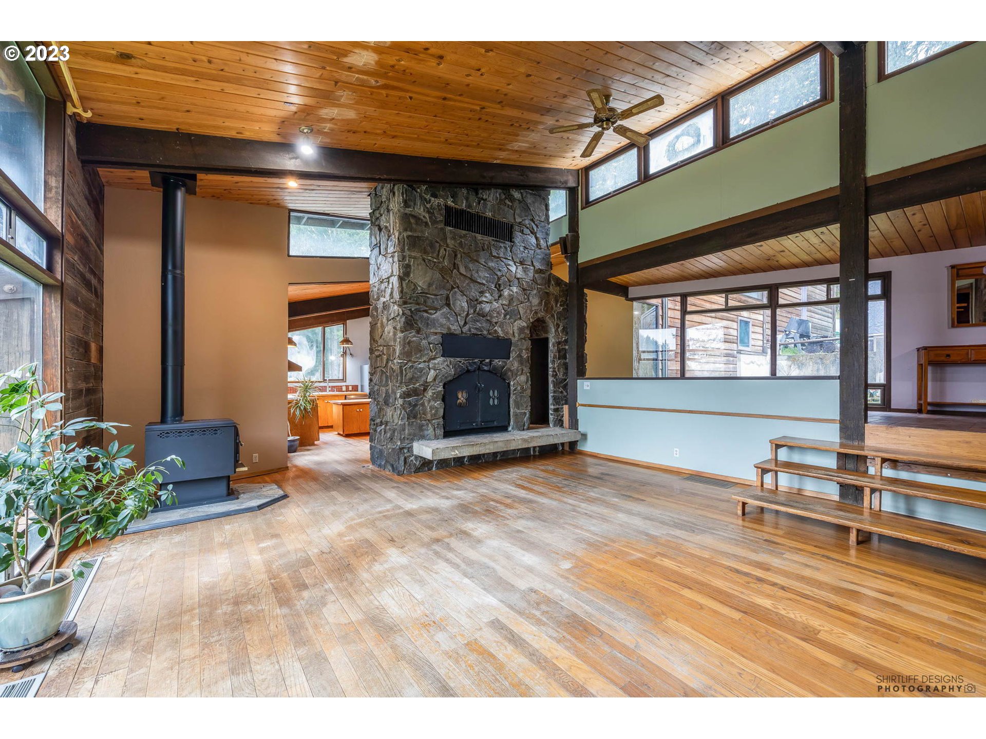27313 Briggs Hill Road Eugene, OR 97405 - Photo 6 of 48 a view of outdoor space deck and window