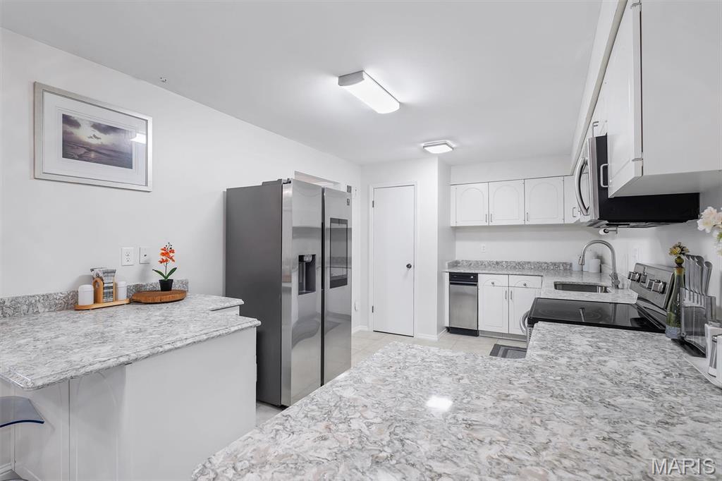 1511 Hampton Hall Drive, Unit 19 & 20 Chesterfield, MO 63017 - Photo 12 of 49