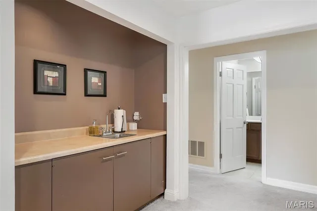 $300,000 | 1511 Hampton Hall Drive, Unit 19 & 20, Chesterfield, MO 63017