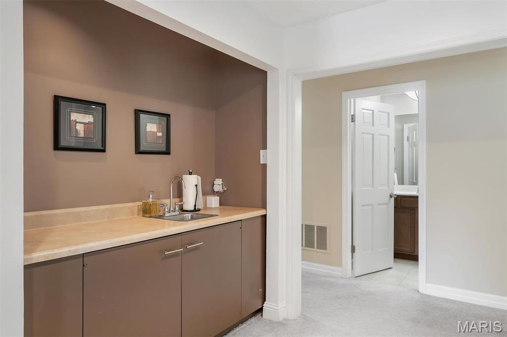 1511 Hampton Hall Drive, Unit 19 & 20 Chesterfield, MO 63017 - Photo 23 of 49