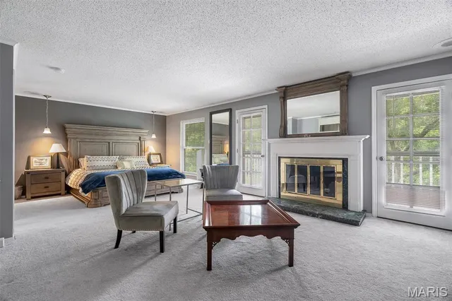 $300,000 | 1511 Hampton Hall Drive, Unit 19 & 20, Chesterfield, MO 63017