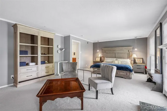 $300,000 | 1511 Hampton Hall Drive, Unit 19 & 20, Chesterfield, MO 63017