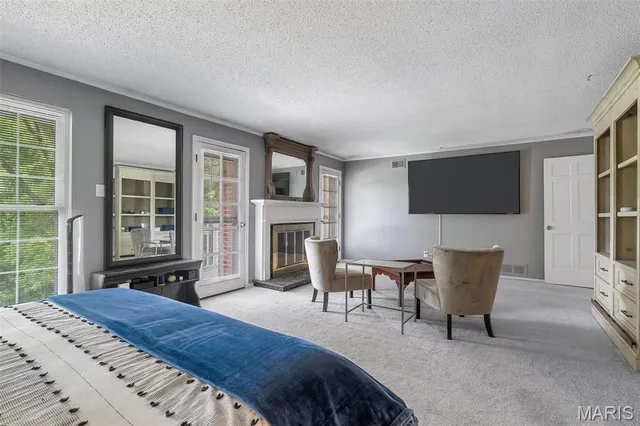 $300,000 | 1511 Hampton Hall Drive, Unit 19 & 20, Chesterfield, MO 63017