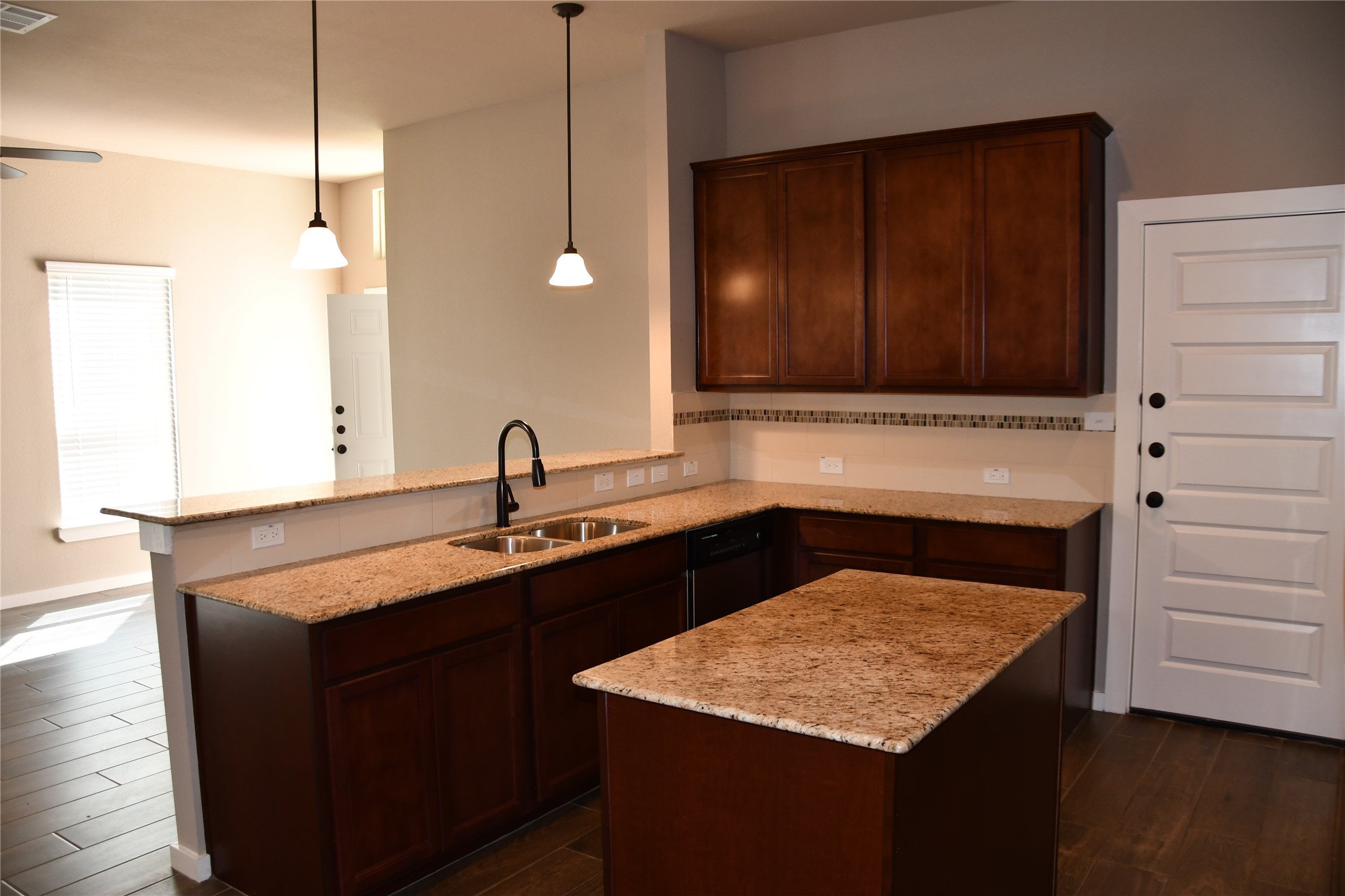 106 Wickersham, Unit B Conroe, TX 77304 - Photo 4 of 10