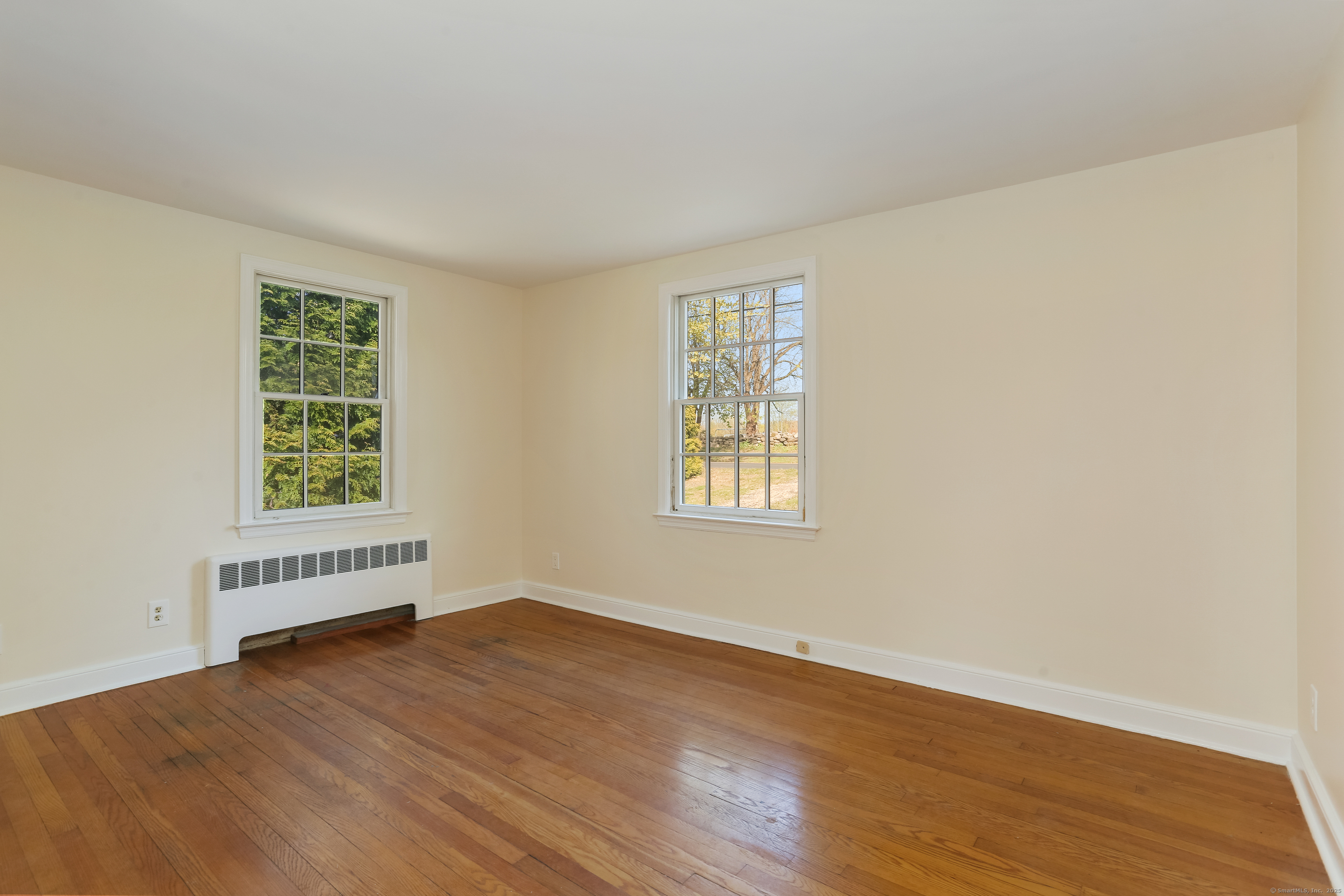 219 Hollow Tree Ridge Road Darien, CT 06820 - Photo 14 of 27