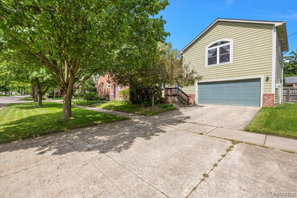 1493 East Melton Road Birmingham, MI 48009 - Photo 33 of 38