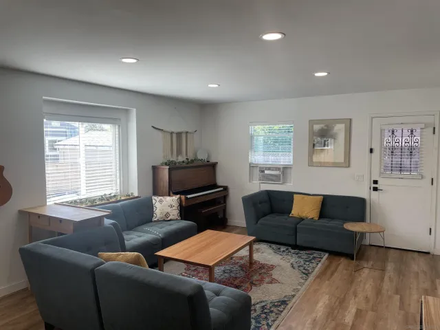 $4,000 | 364 J Street, Chula Vista, CA 91910