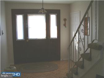 512 Fairhurst Road Fairless Hills, PA 19030 - Photo 3 of 12 Gallery Image 3