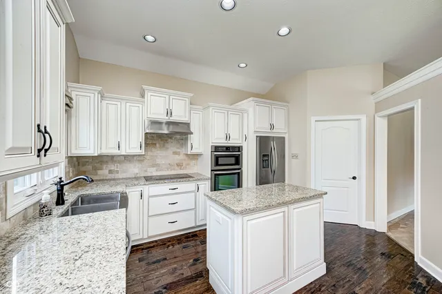 $425,000 | 7248 River Glen Drive, Fishers, IN 46038