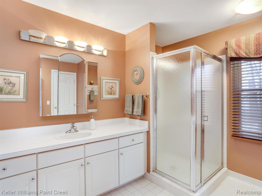 673 Lake Ridge Road Rochester Hills, MI 48307 - Photo 17 of 26