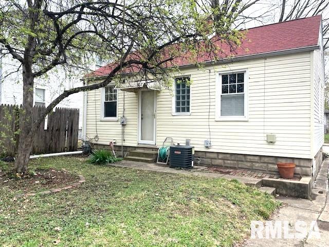 2409 South 11th Street Springfield, IL 62703 - Photo 29 of 31