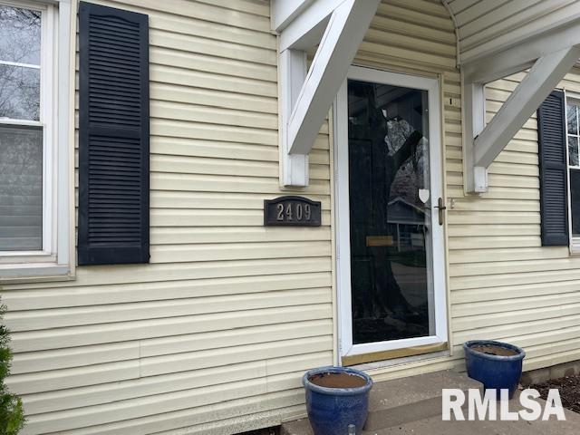 2409 South 11th Street Springfield, IL 62703 - Photo 4 of 31