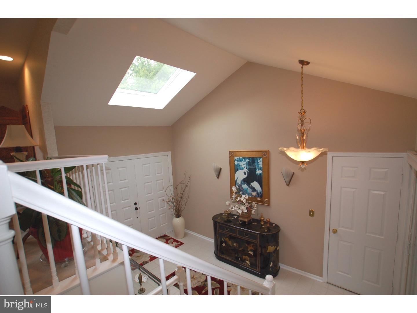 116 Country Flower Road Newark, DE 19711 - Photo 2 of 23 Foyer