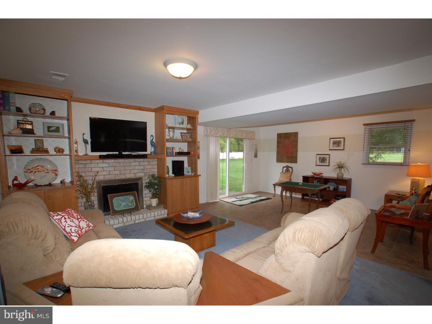 116 Country Flower Road Newark, DE 19711 - Photo 12 of 23 Family Room