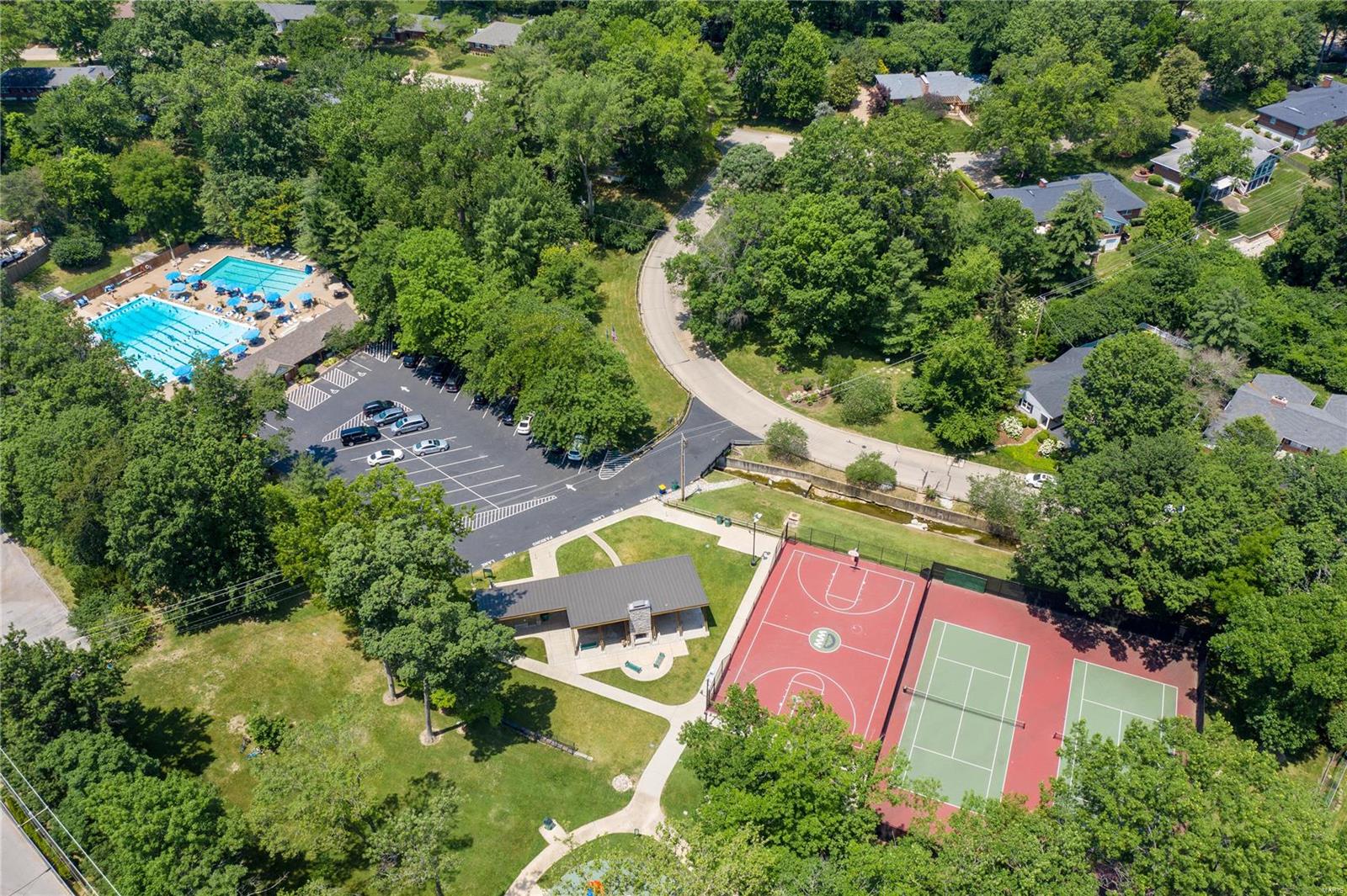 809 Rampart Drive St. Louis, MO 63122 - Photo 24 of 25 Gallery Image 24
