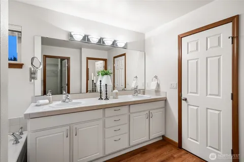 $699,500 | 14027 Southeast 281st Street, Kent, WA 98042