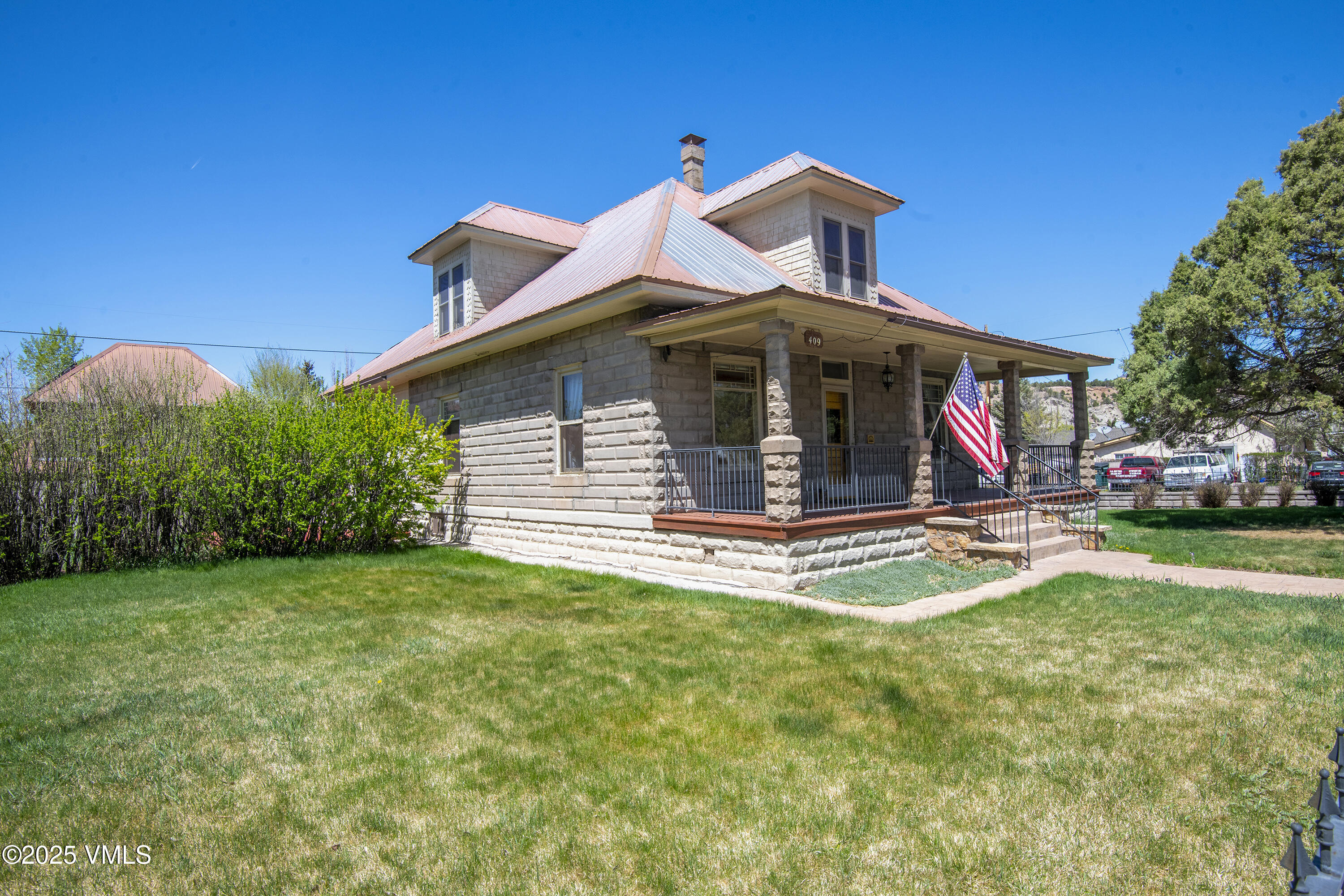 409 Washington Street Eagle, CO 81631 - Photo 3 of 28 409-Washington_37