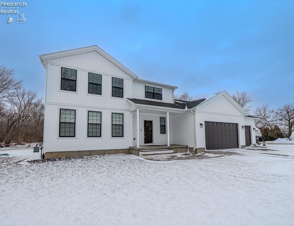 1990 East Lockwood Road Port Clinton, OH 43452 - Photo 2 of 30 Gallery Image 2